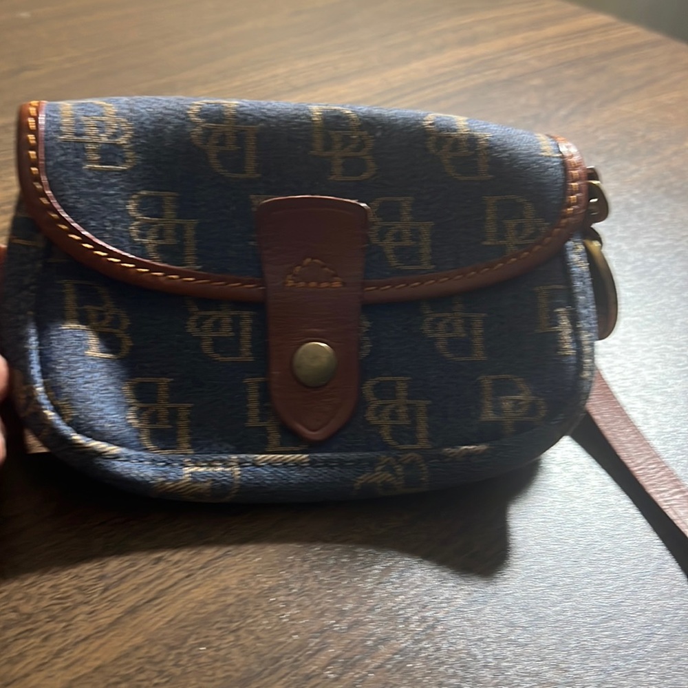 Dooney&Bourke wrist wallet Denim